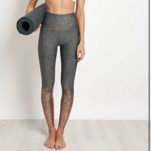 Beyond Yoga Alloy Ombré high waisted leggings